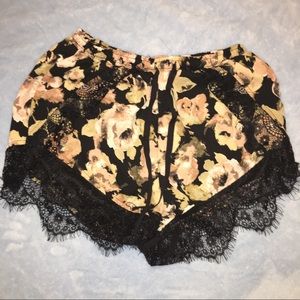 Paper Crane Shorts Urban Outfitters